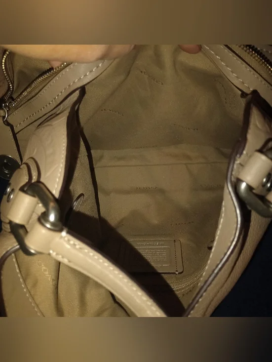 EUC Coach Edie Shoulder bag 31 With Tea Rose Tooling - Picture 9 of 12